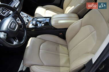 Седан Audi A8 2012 в 