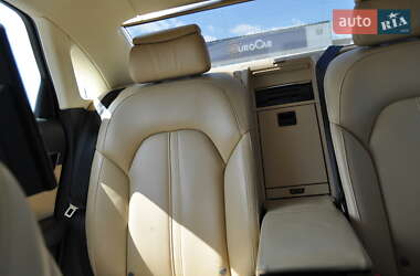 Седан Audi A8 2012 в 