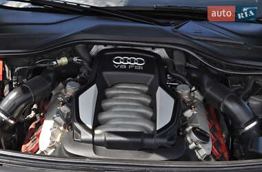 Седан Audi A8 2012 в 