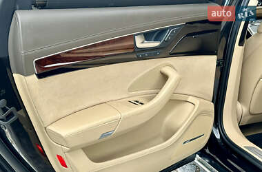 Седан Audi A8 2013 в 