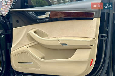 Седан Audi A8 2013 в 