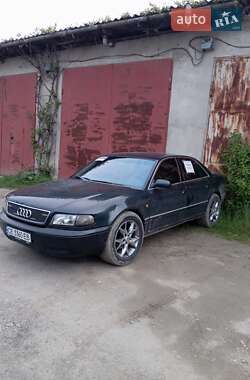 Седан Audi A8 1996 в Бурштыне