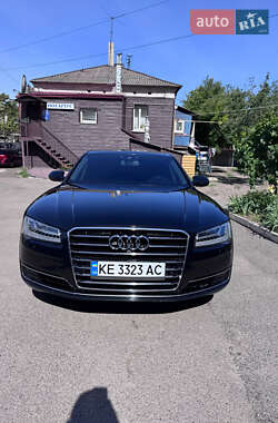 Седан Audi A8 2017 в Дніпрі