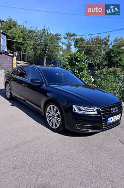 Седан Audi A8 2017 в 