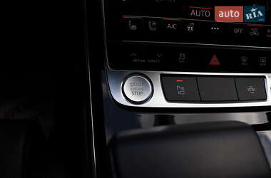 Седан Audi A8 2018 в 