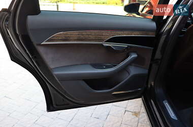 Седан Audi A8 2018 в 