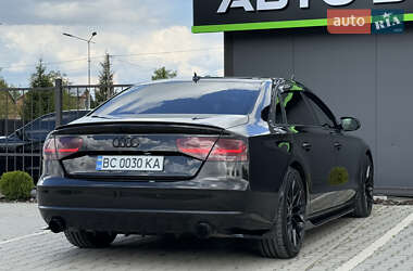 Седан Audi A8 2012 в 
