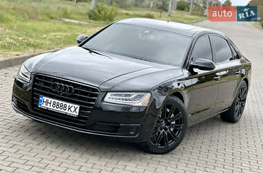 Седан Audi A8 2015 в 