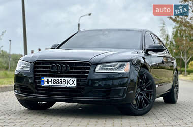 Седан Audi A8 2015 в 