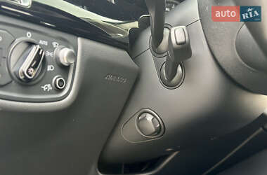 Седан Audi A8 2015 в 
