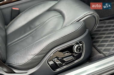 Седан Audi A8 2015 в 