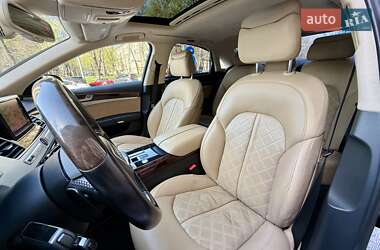 Седан Audi A8 2013 в 