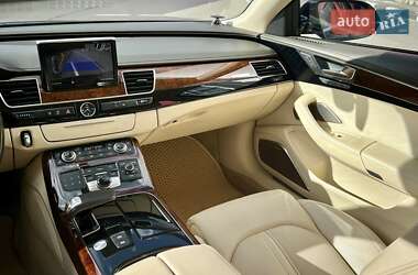 Седан Audi A8 2010 в 