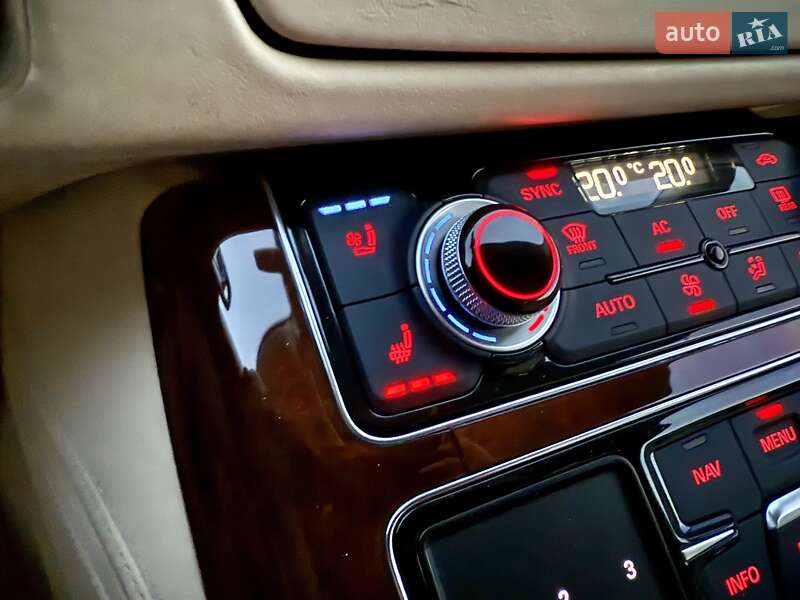 Седан Audi A8 2010 в Киеве