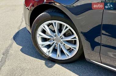 Седан Audi A8 2010 в 