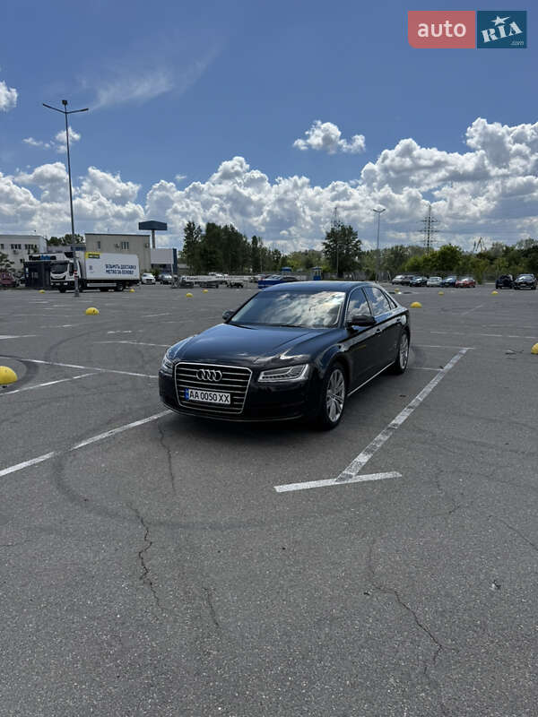 Audi A8 2012