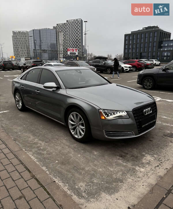 Седан Audi A8 2013 в Киеве