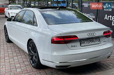 Седан Audi A8 2016 в 