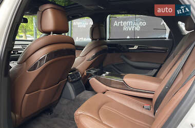 Седан Audi A8 2016 в 