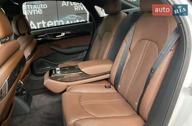 Седан Audi A8 2016 в 