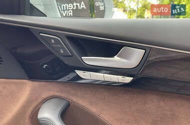 Седан Audi A8 2016 в 