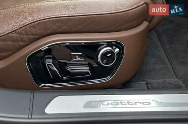 Седан Audi A8 2016 в 