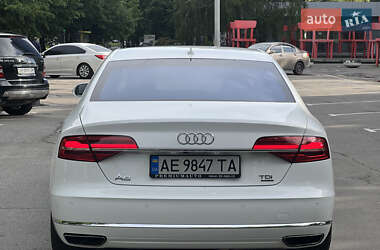 Седан Audi A8 2014 в 