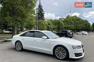 Седан Audi A8 2014 в 