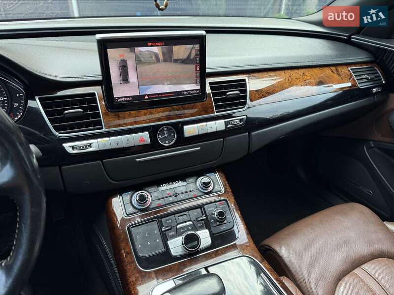 Седан Audi A8 2013 в Николаеве