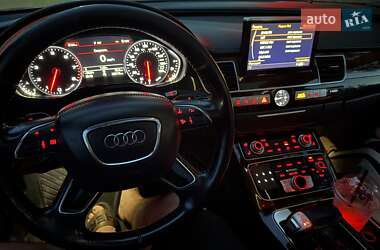 Седан Audi A8 2013 в 