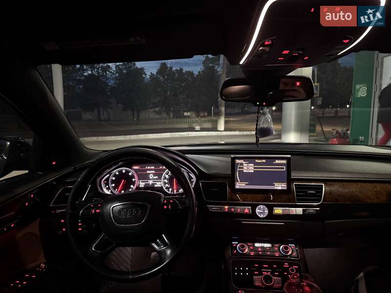 Седан Audi A8 2013 в Николаеве