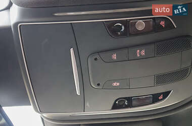 Седан Audi A8 2016 в 