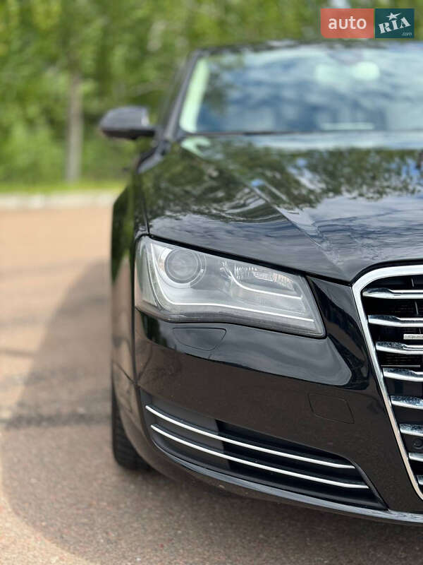 Седан Audi A8 2013 в Киеве