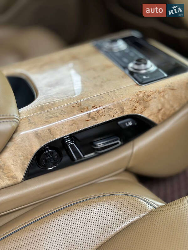 Седан Audi A8 2013 в Киеве