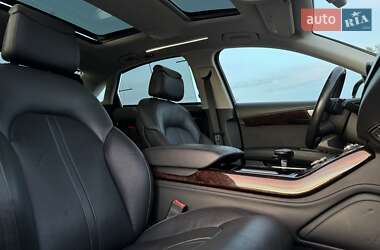 Седан Audi A8 2014 в 