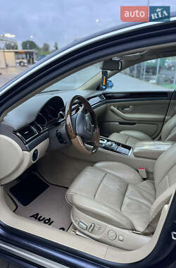 Седан Audi A8 2004 в 
