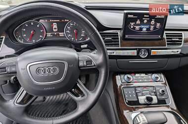 Седан Audi A8 2017 в 