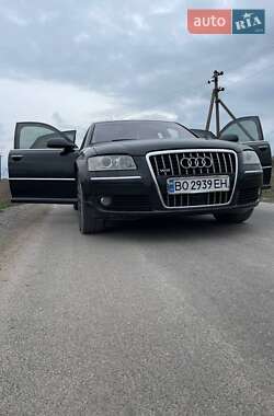 Седан Audi A8 2004 в 