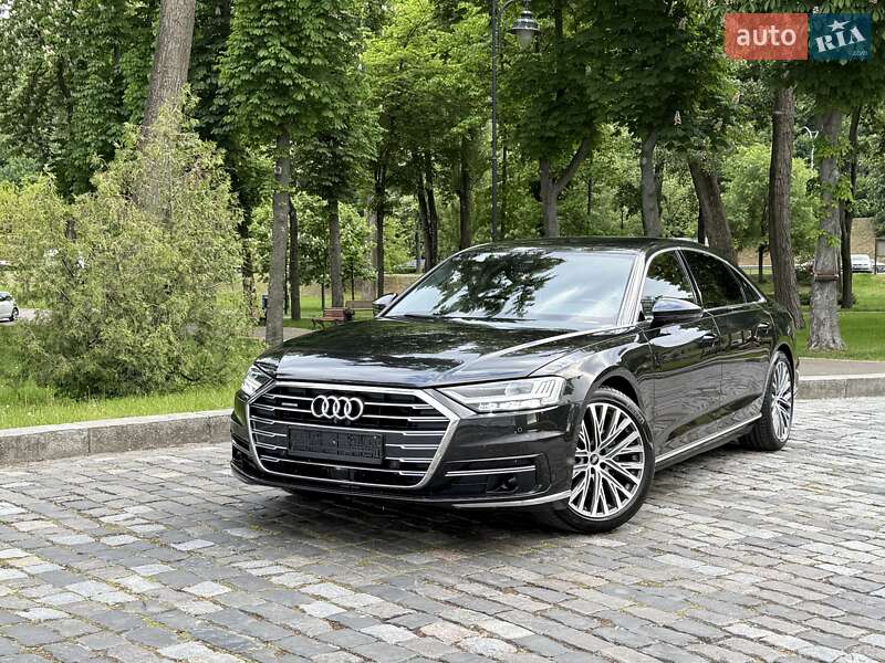 Седан Audi A8 2021 в Киеве