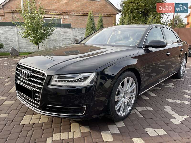 Седан Audi A8 2013 в 