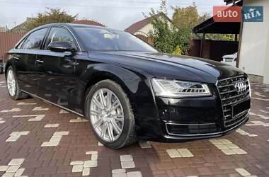 Седан Audi A8 2013 в 