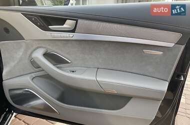 Седан Audi A8 2013 в 