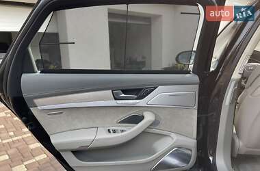 Седан Audi A8 2013 в 