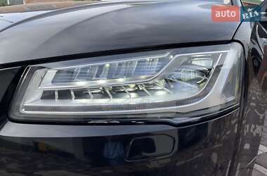 Седан Audi A8 2013 в 