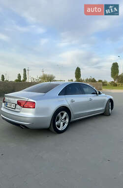 Седан Audi A8 2012 в 