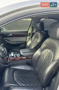 Седан Audi A8 2012 в 