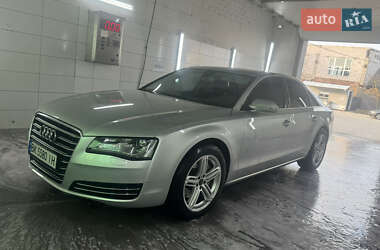 Седан Audi A8 2012 в 