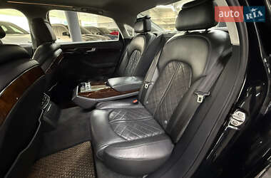 Седан Audi A8 2013 в 