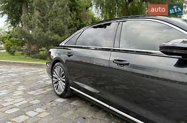 Седан Audi A8 2021 в 