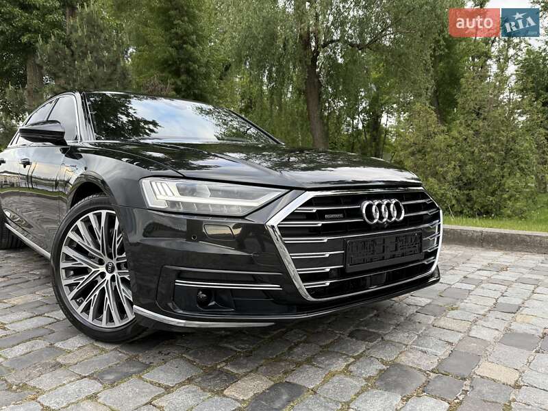 Седан Audi A8 2021 в Киеве